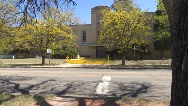 center.jpg 