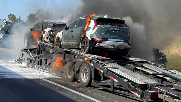 semi-trailer-fire-eg.png 
