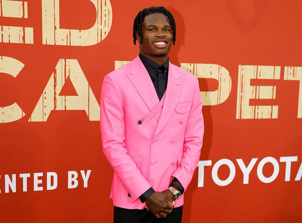 2025 NFL Draft: 1 day recap selection of the first round star-news.press/wp Travis Hunter