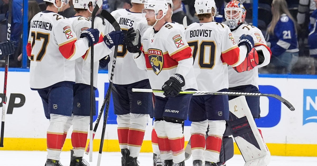 Panthers beat Lightning 2-0 for 2-0 series lead Panthers beat Lightning 2-0 for 2-0 series lead