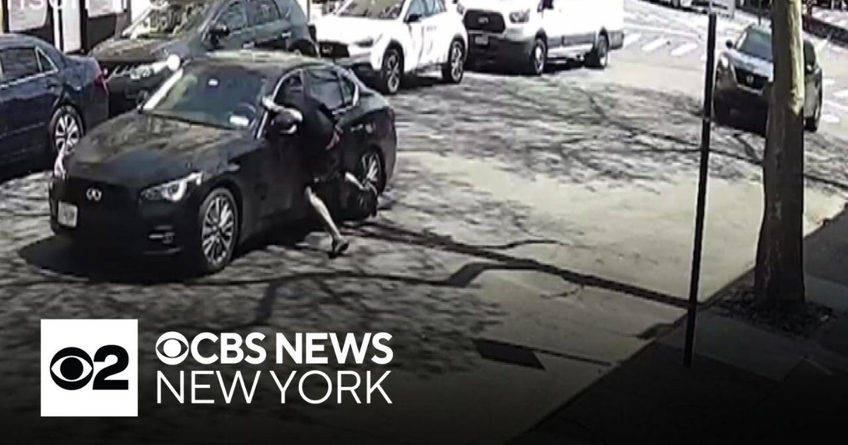 Man dragged while trying to stop car theft in the Bronx - CBS New York
