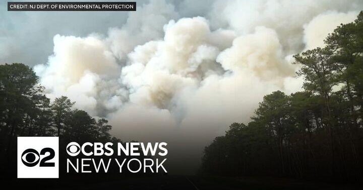 Strong winds complicate efforts to fight Jones Road Wildfire in Ocean ...