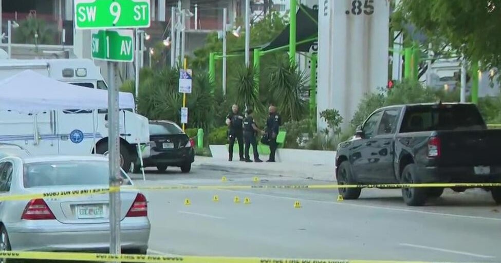 Man shot, killed steps away from Brickell City Centre, police say