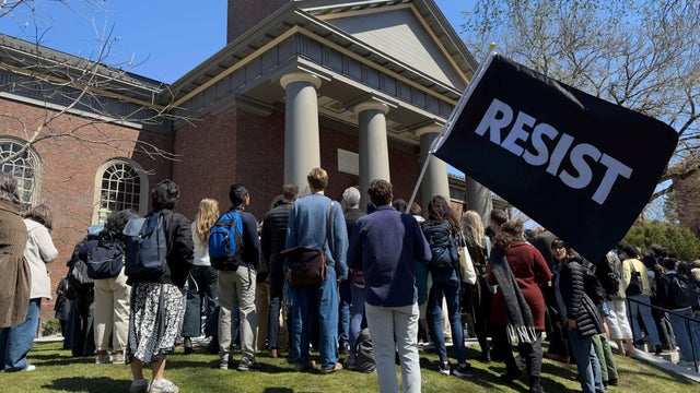 Education Trump Harvard 