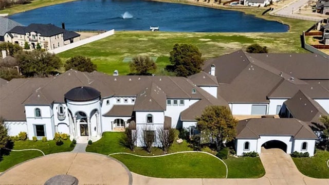 house.jpg 