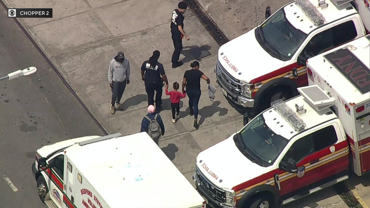 SUV stolen in Brooklyn with 2-year-old inside, police say - CBS New York