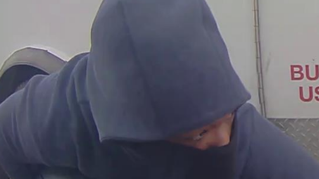 armed-robber-blue-island.png 