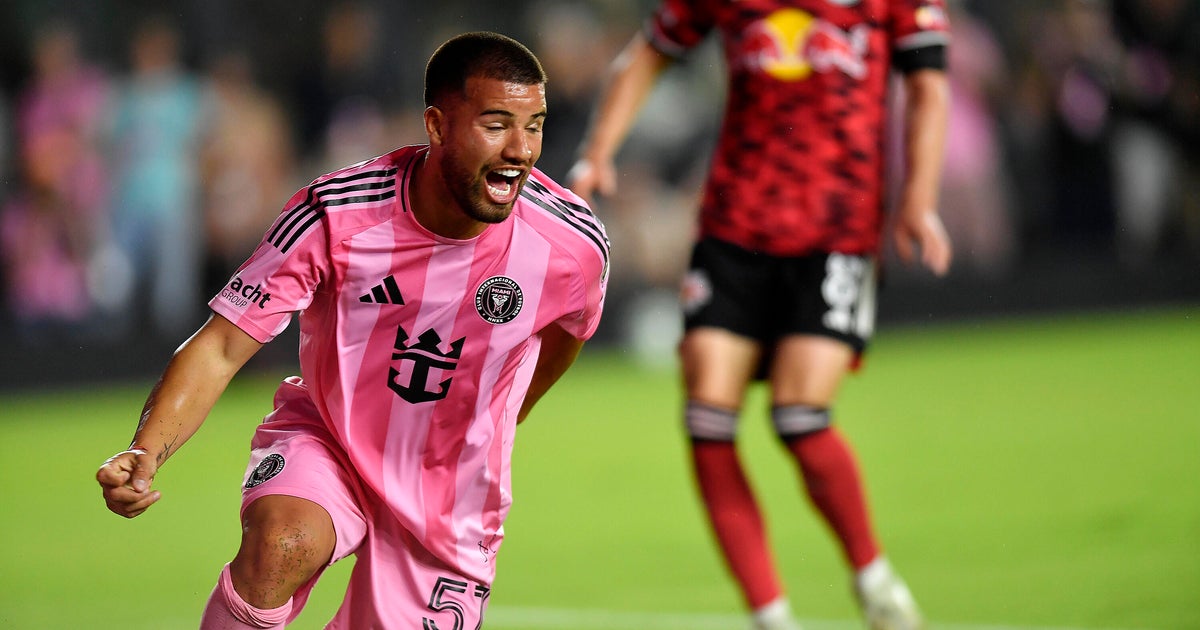 Picault, Suárez and Messi score goals to help Inter Miami beat New York Red Bulls 4-1