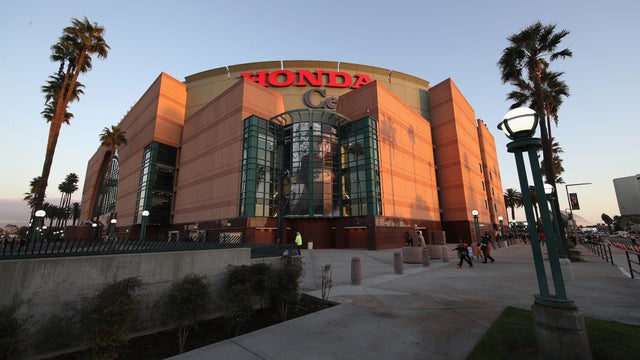 Arizona Coyotes v Anaheim Ducks 