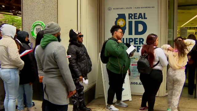 real-id-line-chicago-downtown.png 