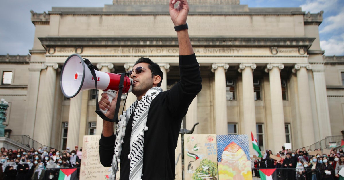 Mahkeme, tutuklanan öğrencilerin Tufts'tan, Columbia'dan taşınması gerekip gerekmediğini düşünmesi için mahkeme