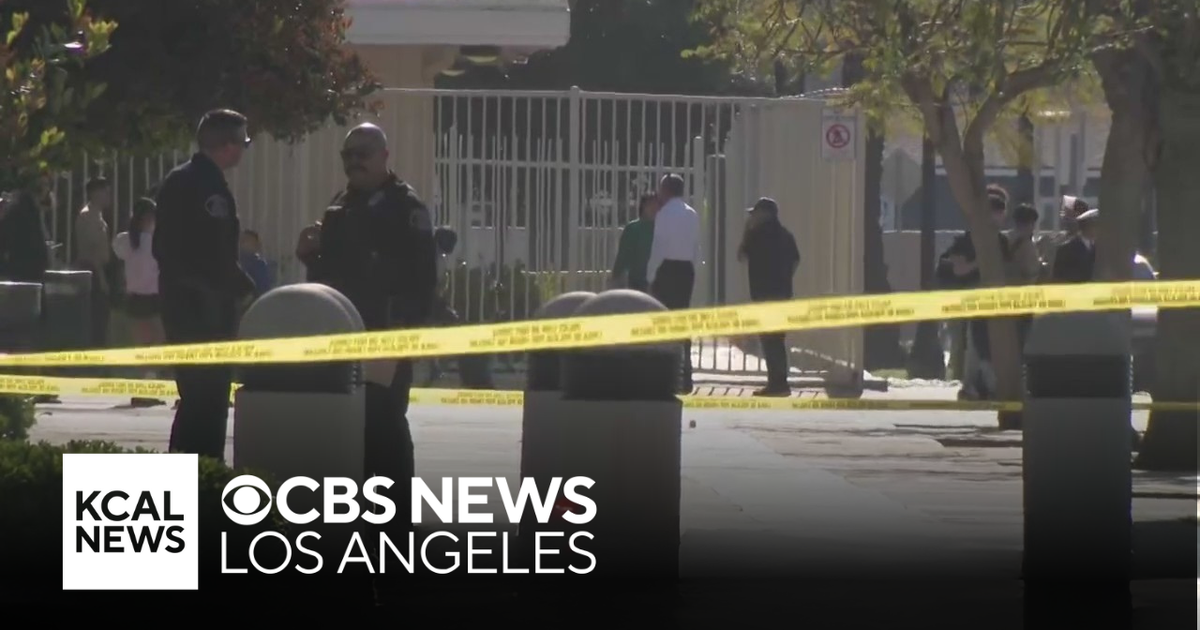 1 dead, 2 wounded in stabbing outside Santa Ana High School - CBS Los ...