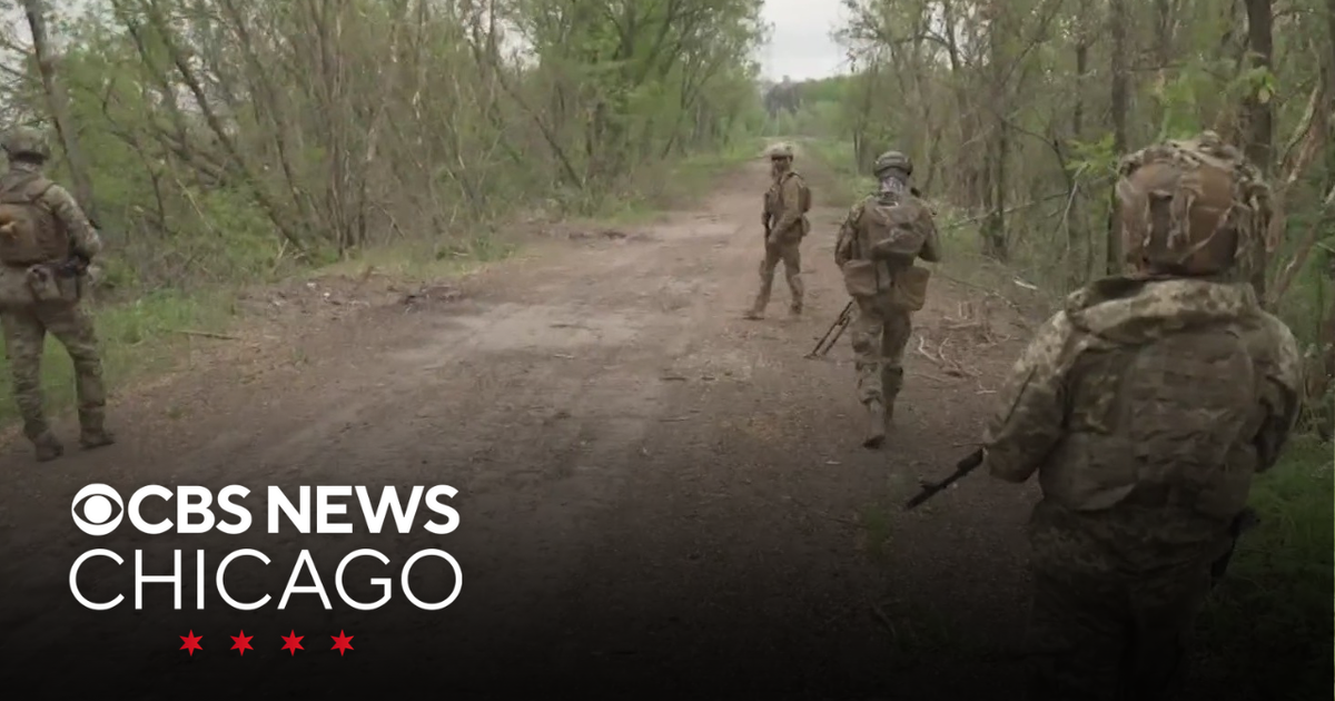Trump calls for 30 Russia, Ukraine ceasefire - CBS Chicago