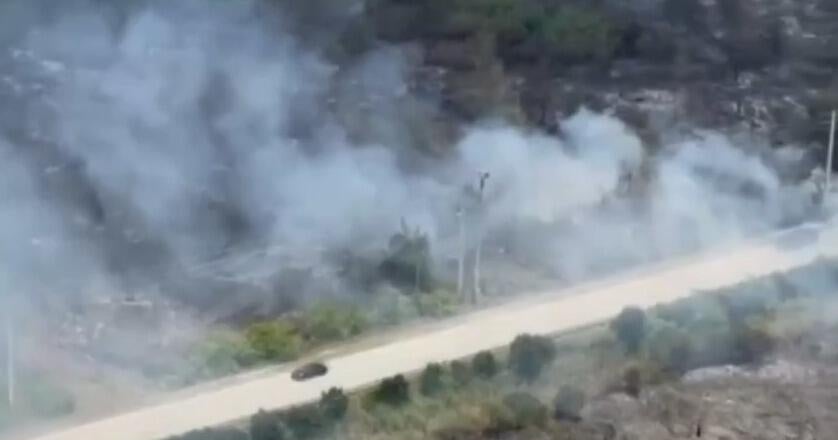 Hotspots remain close to homes as brush fire burns in Miami-Dade near Keys