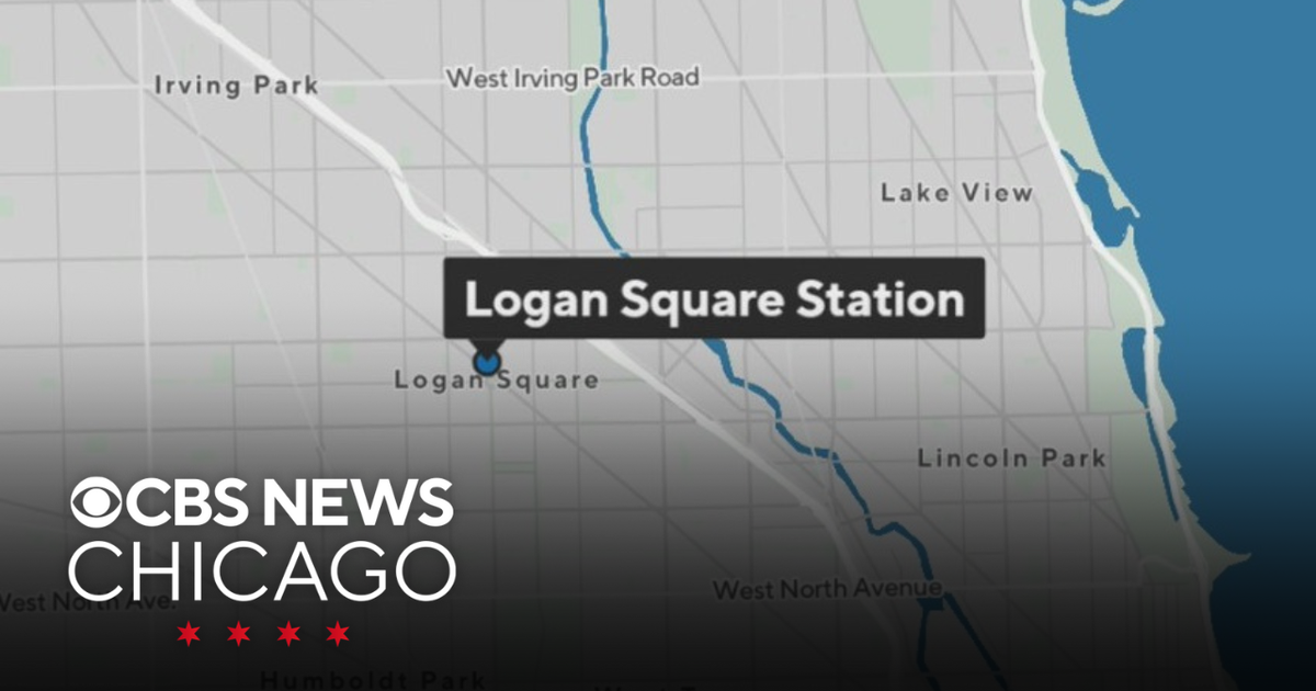 Man killed after being hit by Blue Line train in Logan Square - CBS Chicago