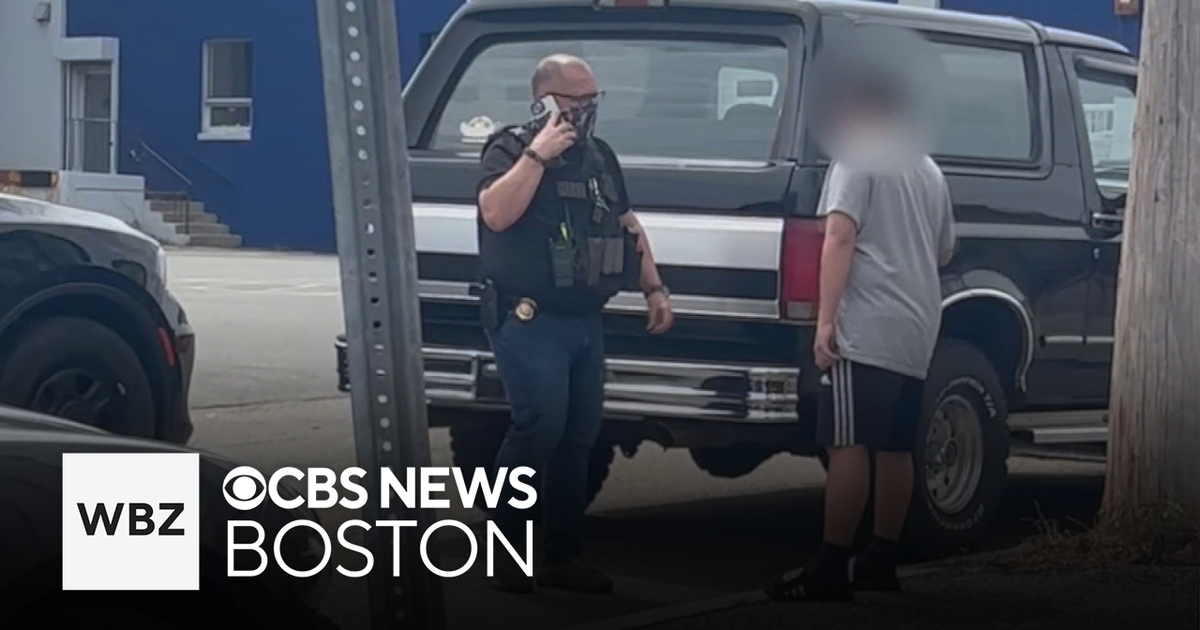 ICE Agents Leave Child Alone During Waltham Arrest