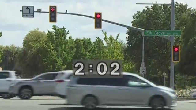 elk-grove-stoplights.jpg 