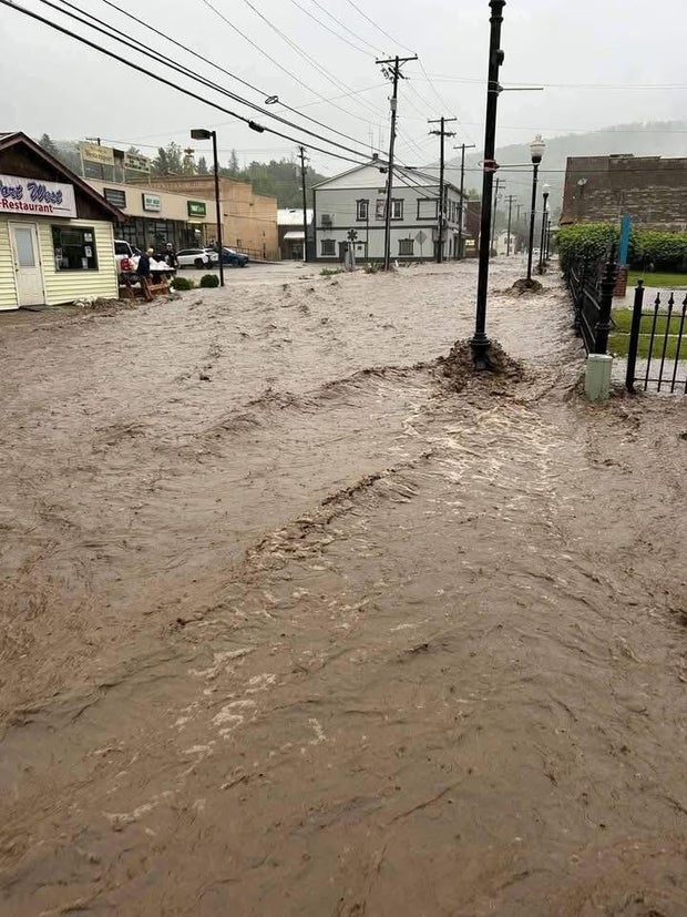 flood1.jpg 
