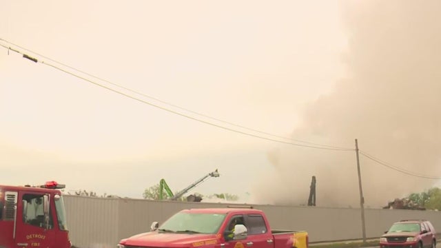 scrap-yard-fire-slider.jpg 