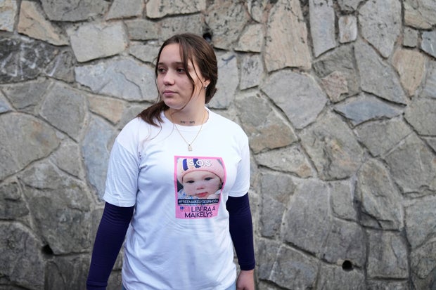 2-year-old girl separated from her parents by U.S. deportation arrives in Venezuela