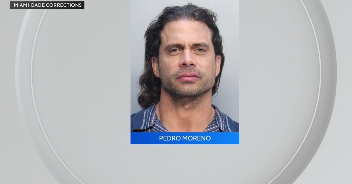 Actor Pedro Moreno faces charges in Miami-Dade after “forcibly taking” wife’s phone, MDSO says
