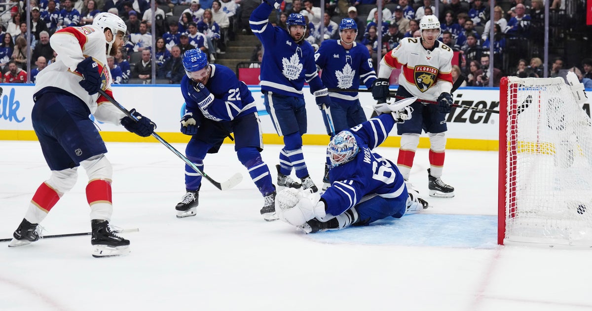 Panthers rout the Maple Leafs 6-1 to take a 3-2 series lead Panthers rout the Maple Leafs 6-1 to take a 3-2 series lead