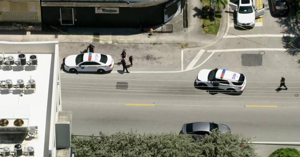 1 dead, 1 in custody following NW Miami shooting; police investigate possible self-defense claim