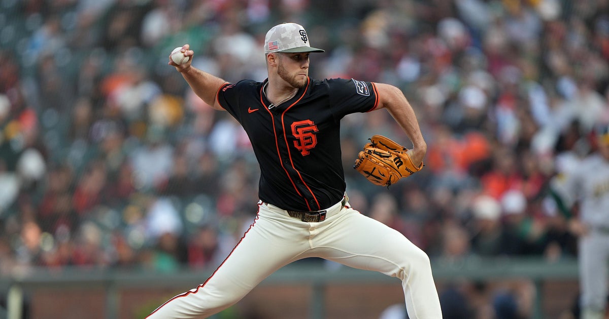 Wilmer Flores draws bases-loaded walk in 10th as Giants beat Athletics 1-0