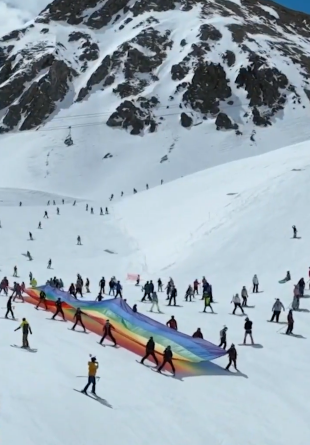 gay-basin-1.png 