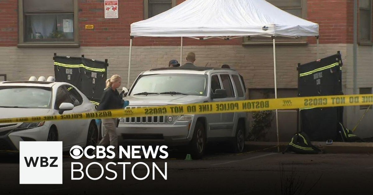 Boston police investigate woman's death in Roxbury - CBS Boston