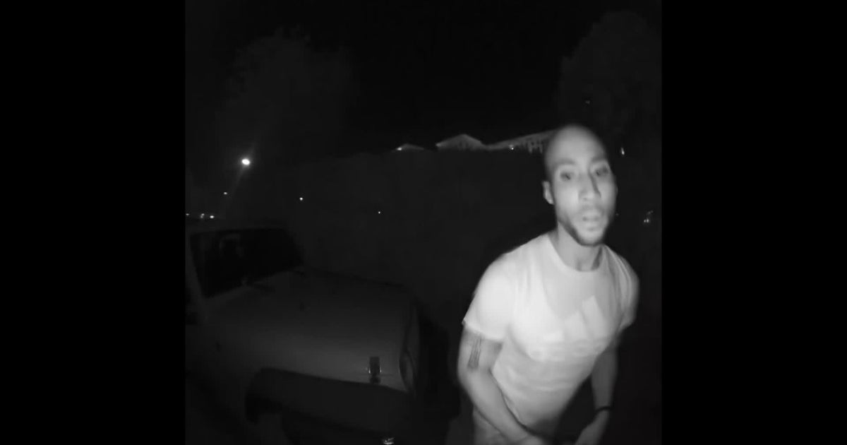 Caught on video: Coral Gables woman says fake delivery man tried to break into her home
