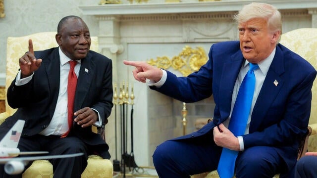 cbsn-fusion-trump-claims-genocide-against-white-farmers-in-south-africa-shows-video-in-ramaphosa-meeting-thumbnail-3772722-640x360.jpg 