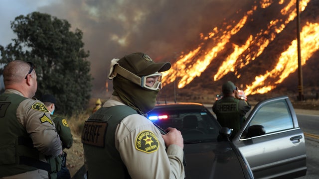 Rapidly Growing Hughes Fire North Of Los Angeles Forces Evacuations 