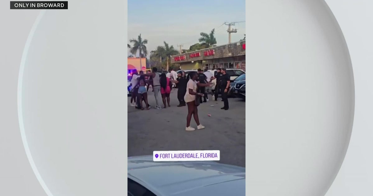 Baby shower turns into brawl, gunfire damages cars at Broward plaza, police say Baby shower turns into brawl, gunfire damages cars at Broward plaza, police say