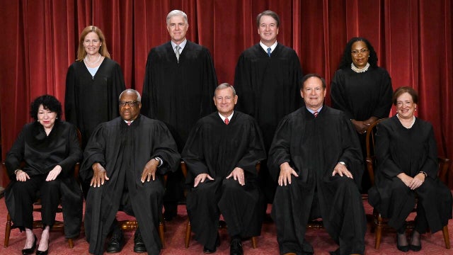 US-JUSTICE-SUPREME-COURT-GROUP-PHOTO 