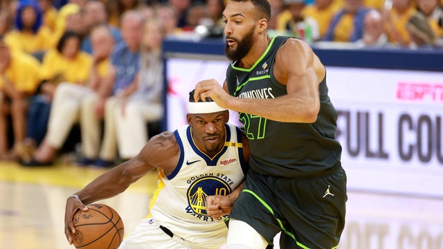 Minnesota Timberwolves v Golden State Warriors - Game Three 