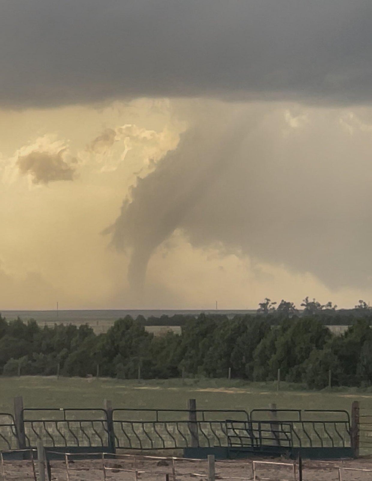 National Weather Service Boulder Issues Multiple Tornado Warnings In