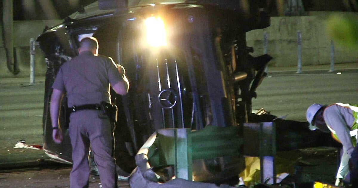 Fatal I-95 crash in Broward involving Mercedes Sprinter and Tesla closes southbound lanes for hours