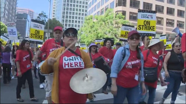 union-workers.jpg 