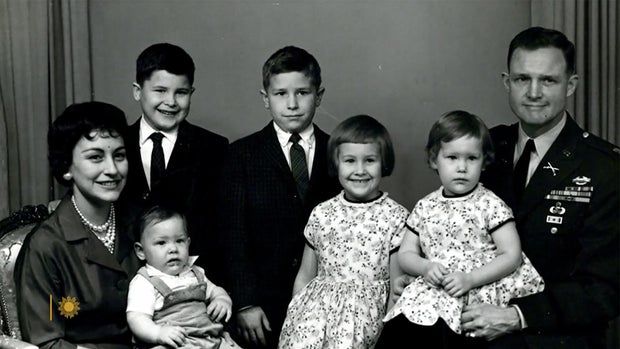 Julie-MOORE-HAL-MOORE and Family.jpg