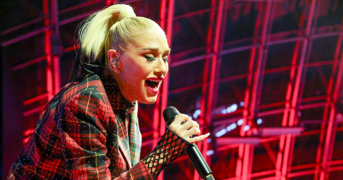 Here's who performed at the American Music Awards tonight