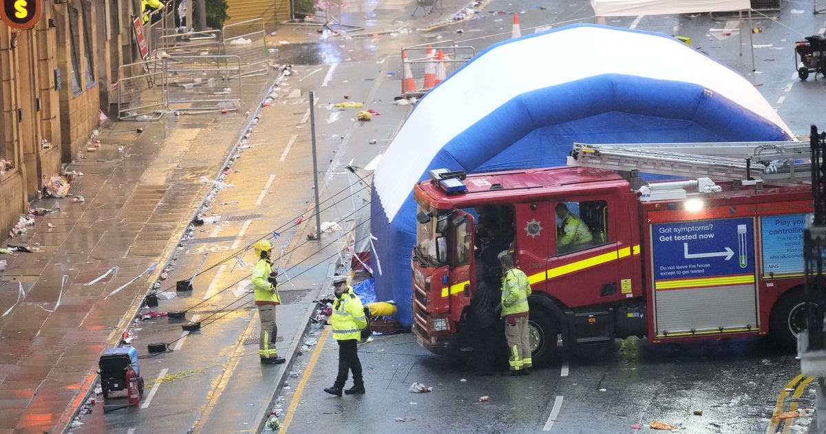 Man arrested after allegedly driving car into crowd at Liverpool FC trophy parade; at least 27 hospitalized