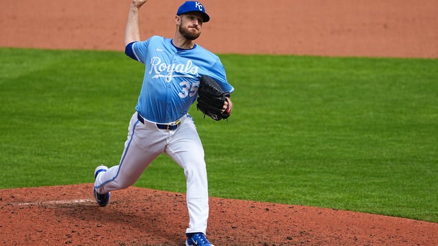 Cleveland Guardians v Kansas City Royals 