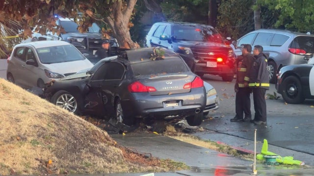 Fatal pedestrian crash Oakland 