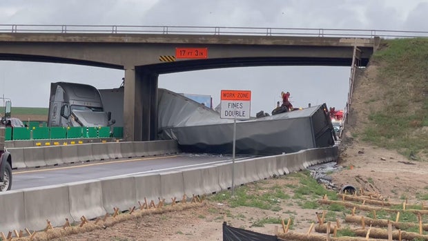 tractor-trailer-i25-mead-crash-10-frame-6.jpg 