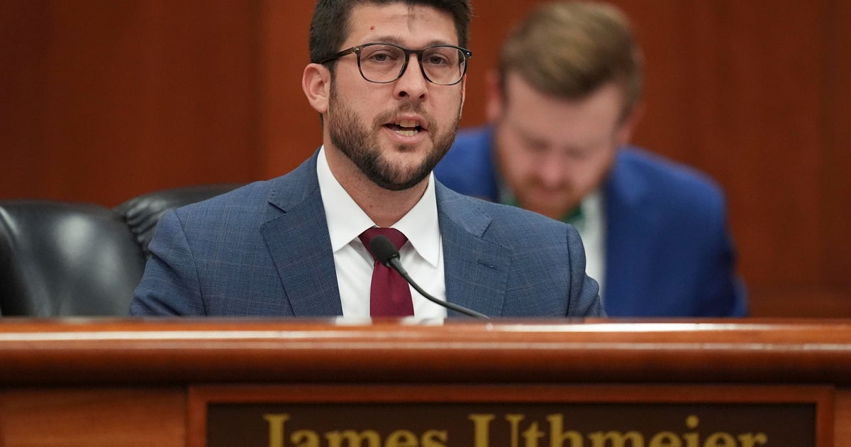 Judge considers whether Florida Attorney General Uthmeier should be held in contempt over state immigration law