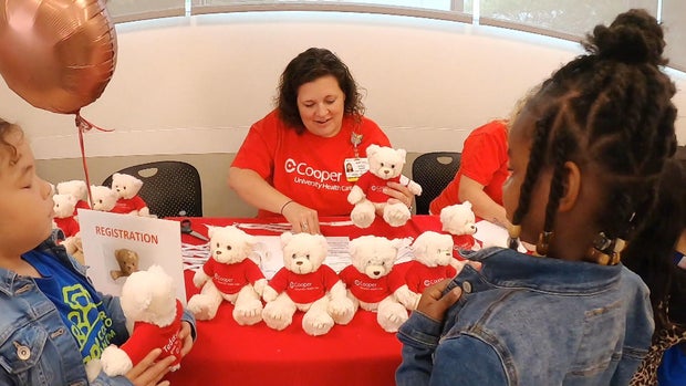 Camden kindergartners play doctor, using teddy bears to learn about hospitals 
