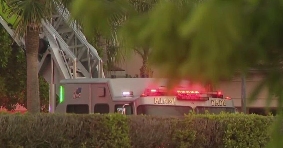 Miami-Dade Fire Rescue battle house fire in Homestead Miami-Dade Fire Rescue battle house fire in Homestead