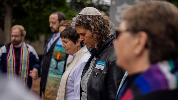 Multiple Injuries In Colorado After Attack At Vigil For Jewish Hostages 
