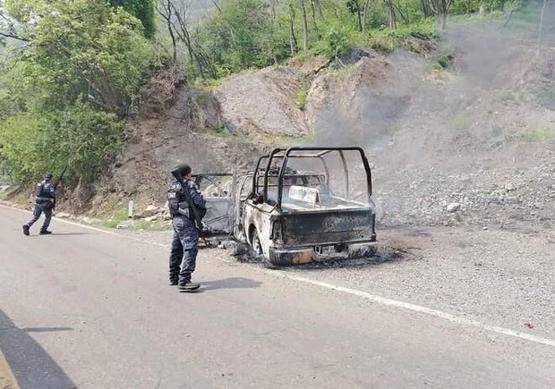 5 dead police officers after being 2 POLICE-VICLE-503104675-1806941200959869-1377743915927733642-N.JPG